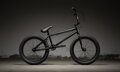Bicykel Kink Launch gloss black 2019
