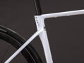 Bicykel Cube Attain C:62 SLX metallicwhite 2027