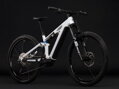 Elektro bicykel Cube Stereo Hybrid One44 HPC Pro metallicwhite 2027
