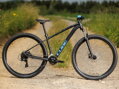 Bicykel Cube Aim black-blue 2024